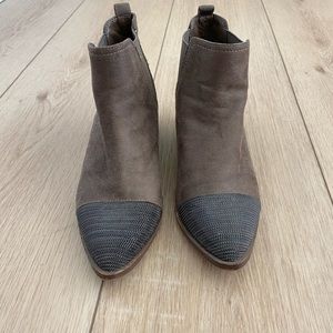Report Zerega ankle boots